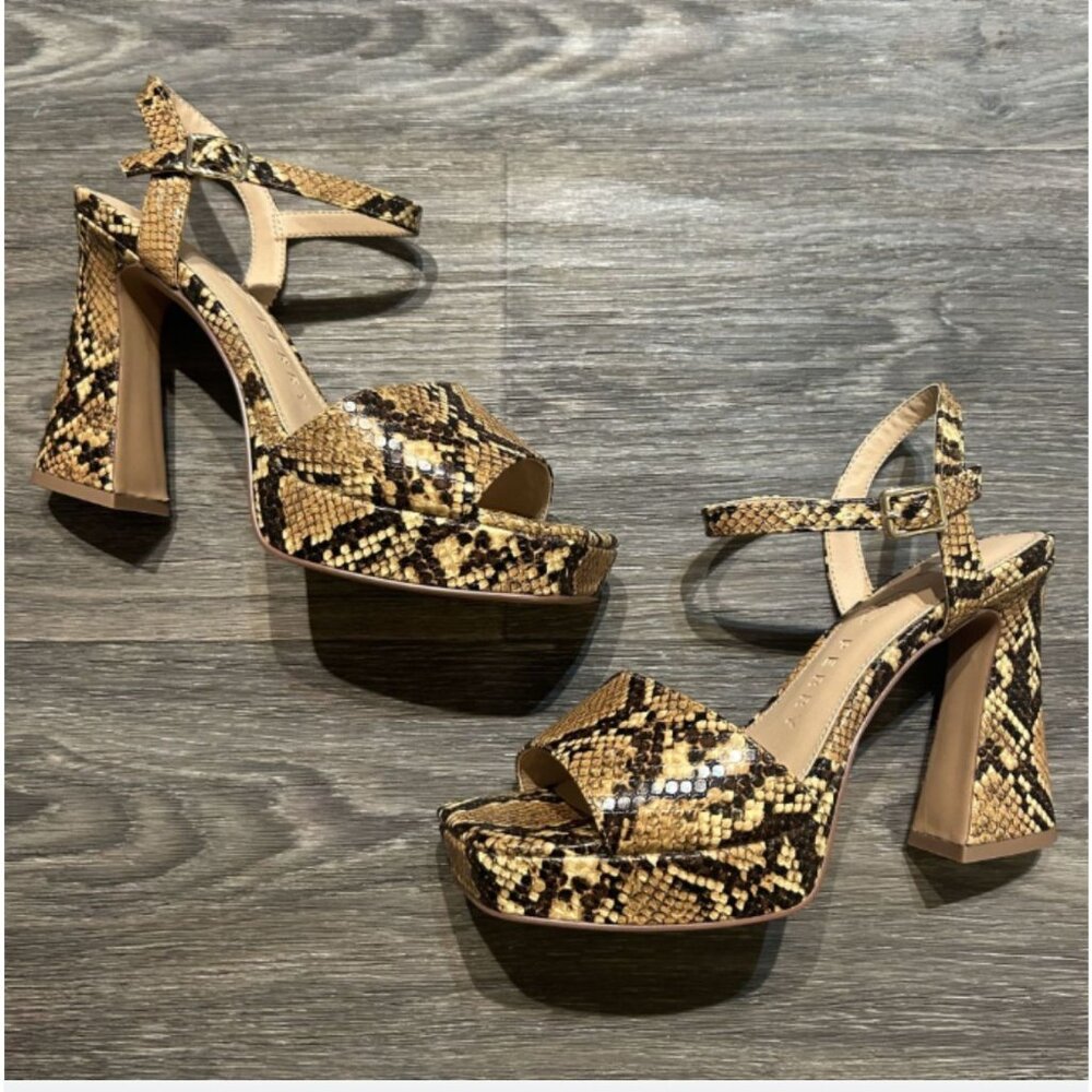 Katy Perry Size 9 39 Square Platform Sandals Snake Print Brown Tan Chunky Heels